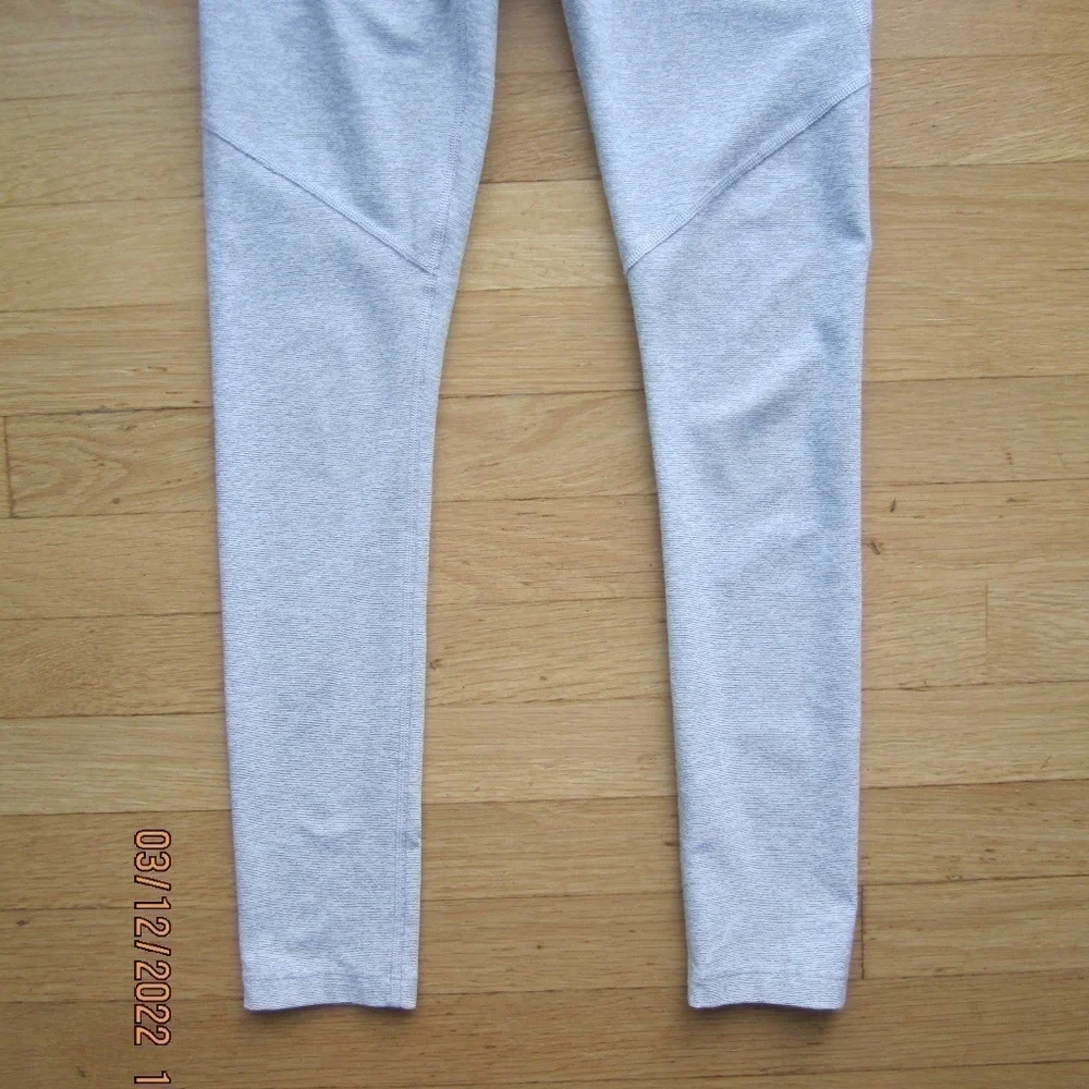 Outdoor Voices 7/8 Warm Up Leggings Women's Size XS Gray Spacedye